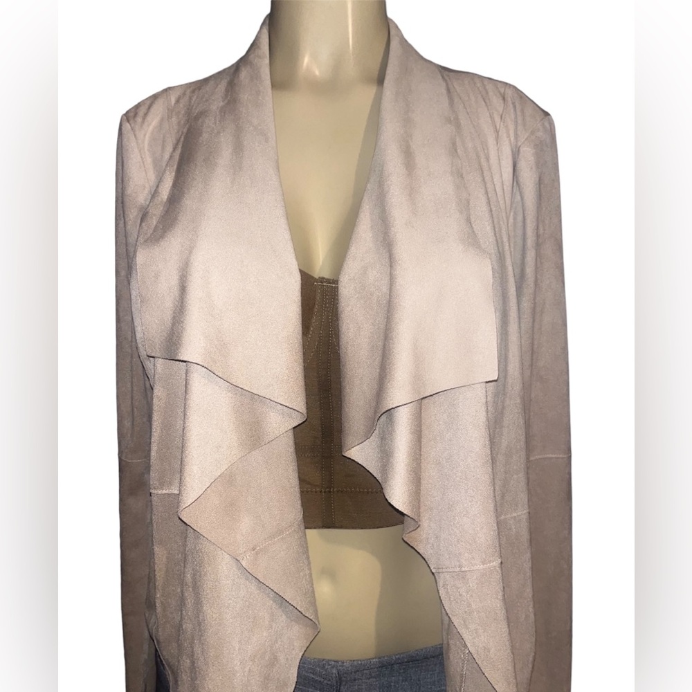 Bagatelle Collection Ladies Open front Tan blazer Size Medium